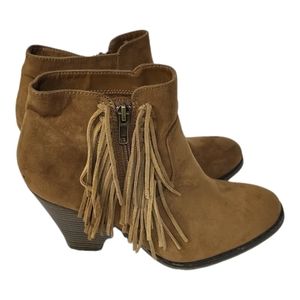 Mia Lindsie brown suede finge booties